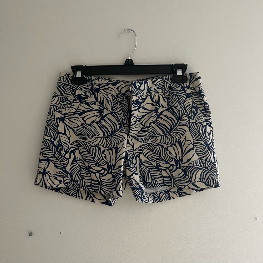 Patagonia Shorts Women's Navy Blue/Cream Palm Print Size 4